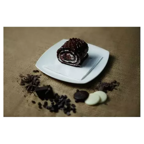 Пирожное "вишнёвый рулет", 1шт Altyn açar 