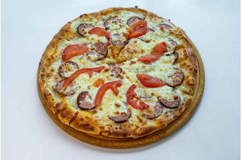 Pizza "Salýami"